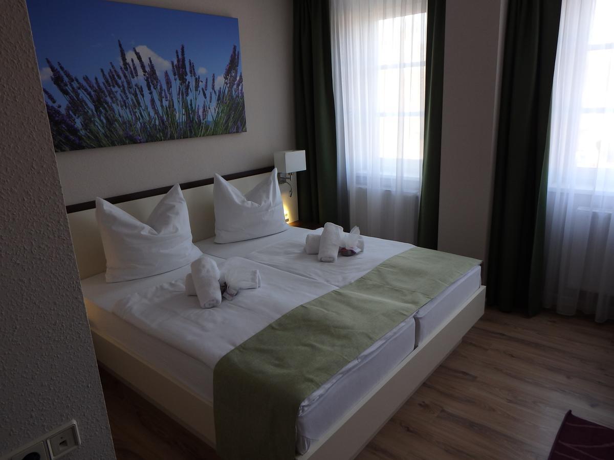 נאון Garni Hotel Lavendelhof מראה חיצוני תמונה