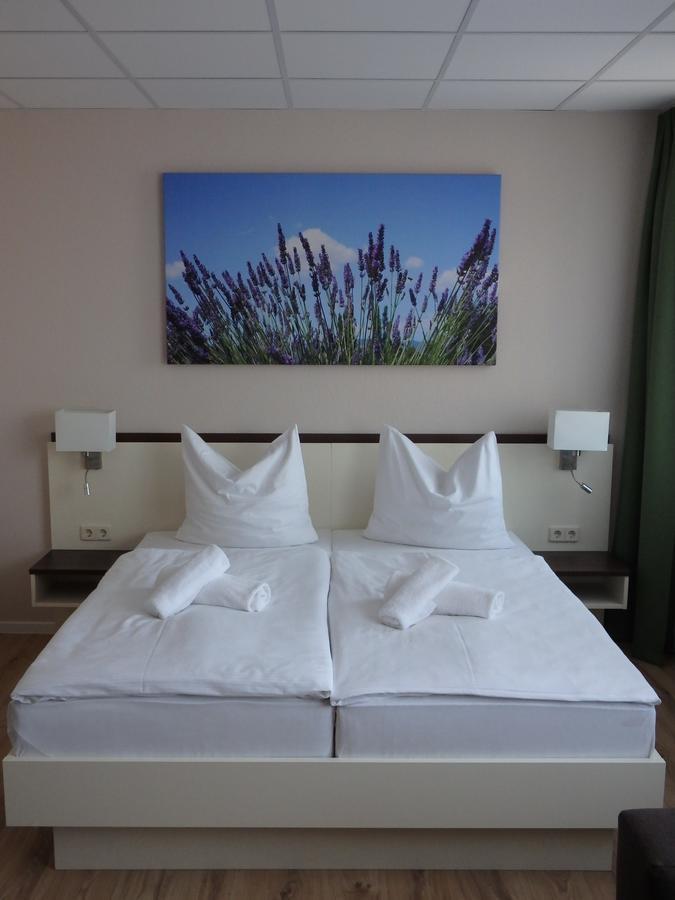 נאון Garni Hotel Lavendelhof מראה חיצוני תמונה