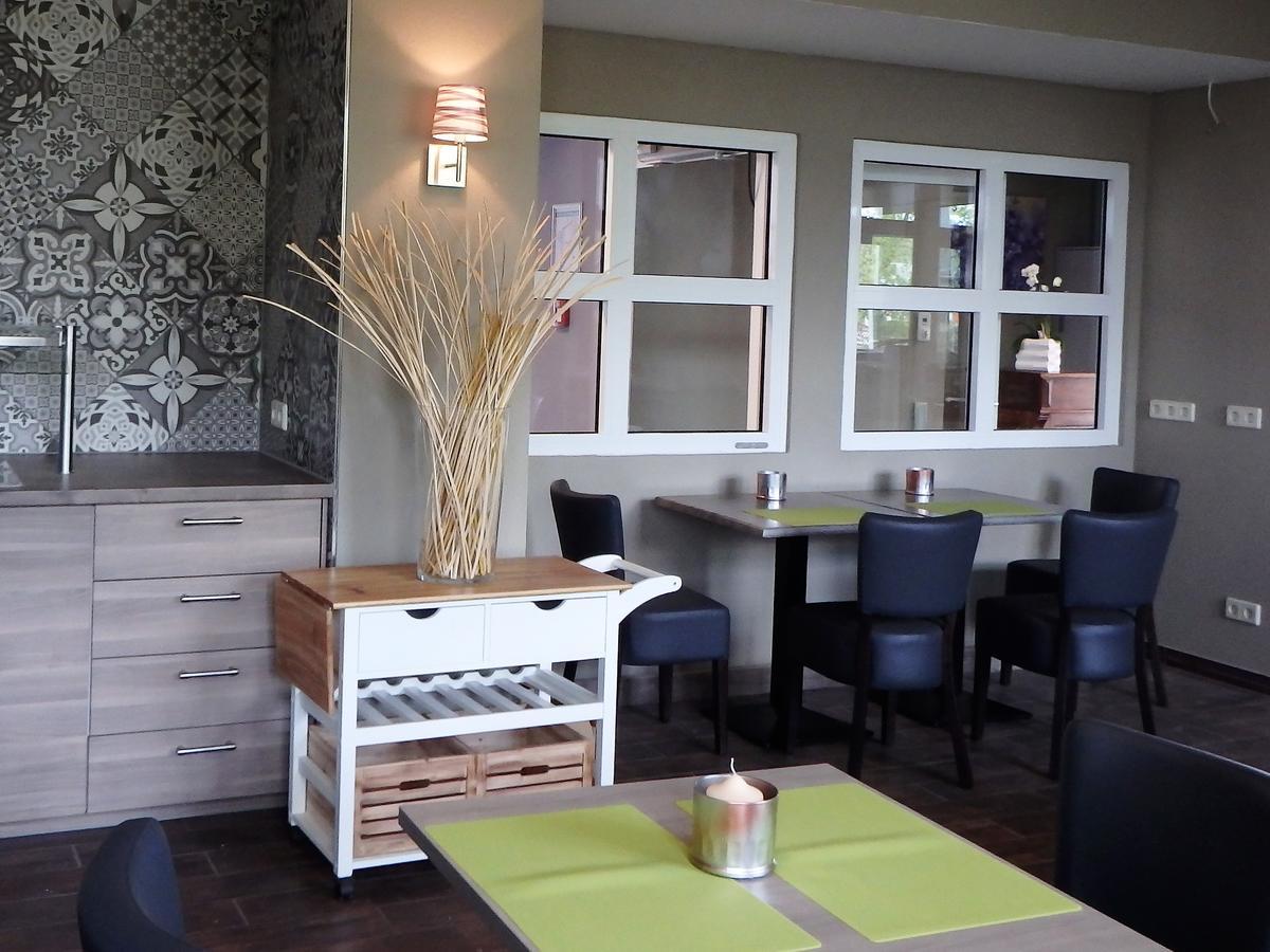 נאון Garni Hotel Lavendelhof מראה חיצוני תמונה
