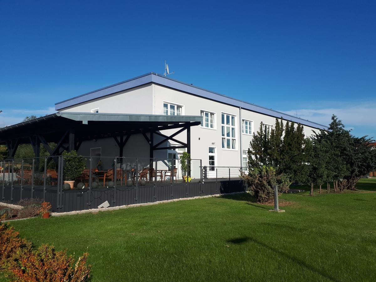נאון Garni Hotel Lavendelhof מראה חיצוני תמונה